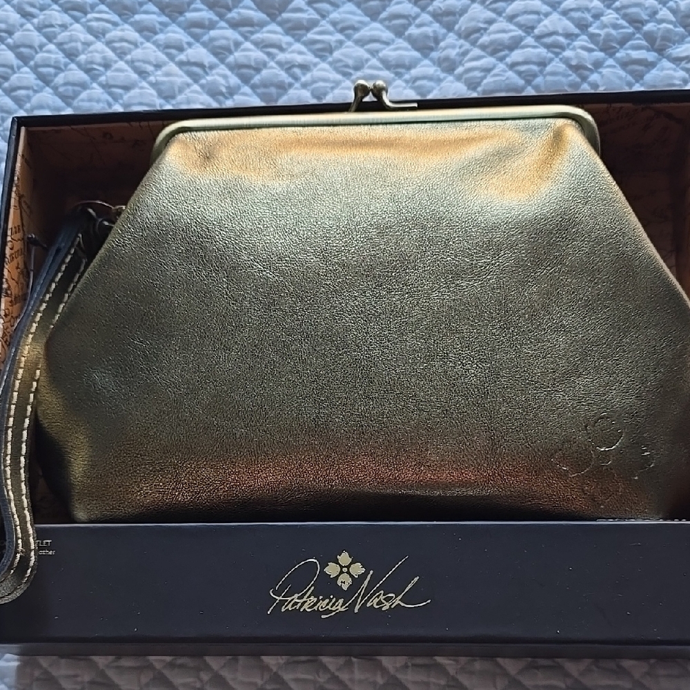 Patricia Nash Metallic Gold Leather Wristlet Clutch - Picture 2 of 15
